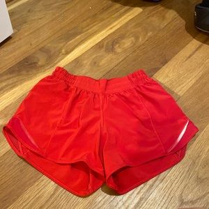 red hotty hot 4 inch shorts from lululemon